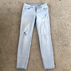 light stone wash ripped skinny jeans